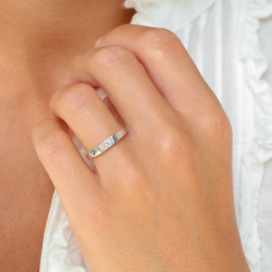 lab grown diamant solitairering i rodinert sølv