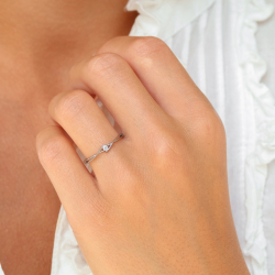 lab grown diamant ring i rodinert sølv