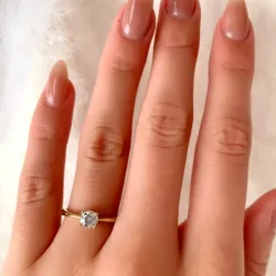 zirkon solitairering i 9 karat gull - Gold Collection