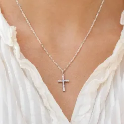 kors diamantanheng i 14 karat hvitt gull 0,28 ct