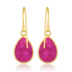 lange rubin øredobber i forgylt sølv - Loom Stones