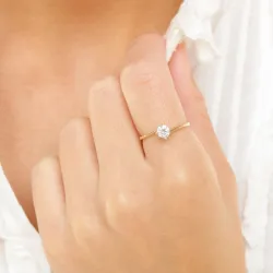 6,0 mm zirkon solitairering i 9 karat gull