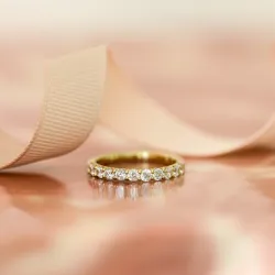 zirkon ring i 9 karat gull