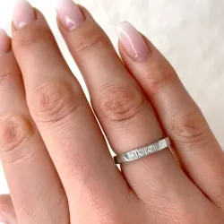 diamant alliansering i 9 karat hvitt gull 0,09 ct