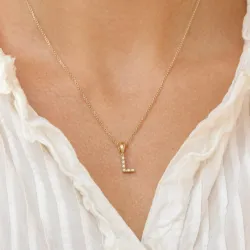 Bokstav l diamant anheng i 9 karat gull 0,03 ct