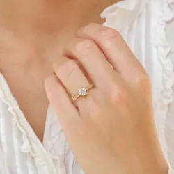 0,50 ct lab grown diamant ring i 14 karat gull 0,50 ct