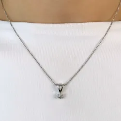 0,10 ct lab grown diamant anheng i 14 karat hvitt gull 0,10 ct