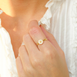 margeritt ring i forgylt sølv - Maggie