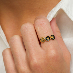 margeritt svart ring i forgylt sølv - Maggie