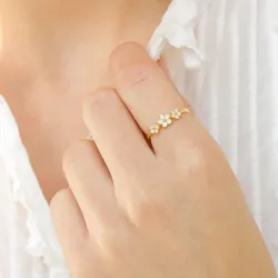 margeritt hvit ring i forgylt sølv - Majse