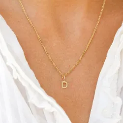 bokstav d anheng i 8 karat