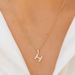 bokstav h anheng i 8 karat