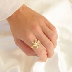 blomst ring i forgylt messing - Eliné