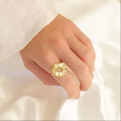blomst ring i forgylt messing - Eliné