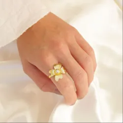 blomst perle ring i forgylt messing - Eliné