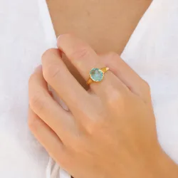 blå krystall ring i forgylt messing - Eliné