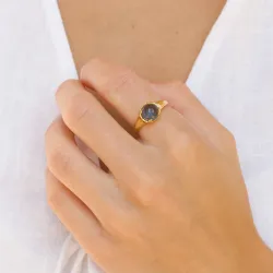 mørkeblå krystall ring i forgylt messing - Eliné