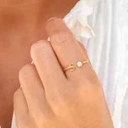 bokstav s zirkon ring i forgylt messing - My Letter