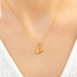 vanntett bokstav p halskjede i forgylt stål - OCEANA