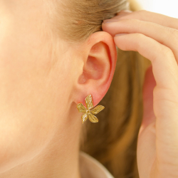 vanntette blomst øredobber i forgylt stål - OCEANA