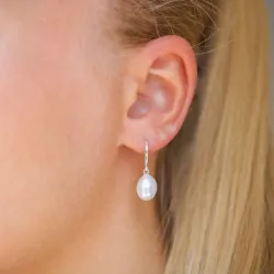 perle øredobber i sølv