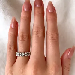 blomst ring i oksidert sterlingsølv