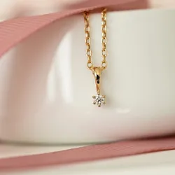 diamant solitaireanheng i 14 karat gull 0,05 ct