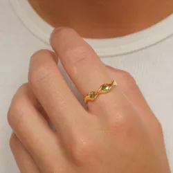 vridd ring i forgylt sølv