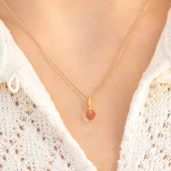Julie Sandlau Berry Small rosa anheng i forgylt sølv rosa krystall